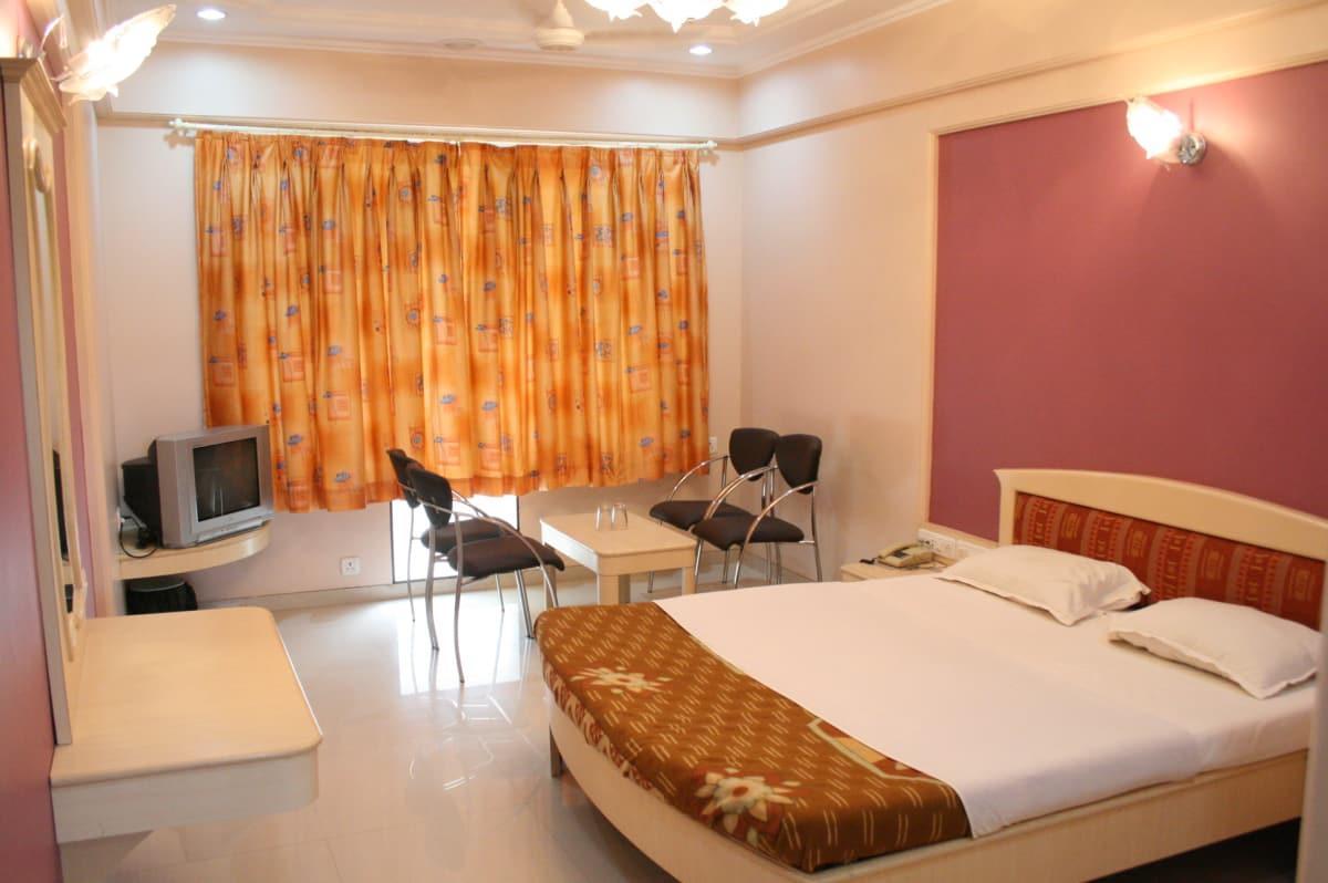 Hotel Sai International Peth  ภายนอก รูปภาพ